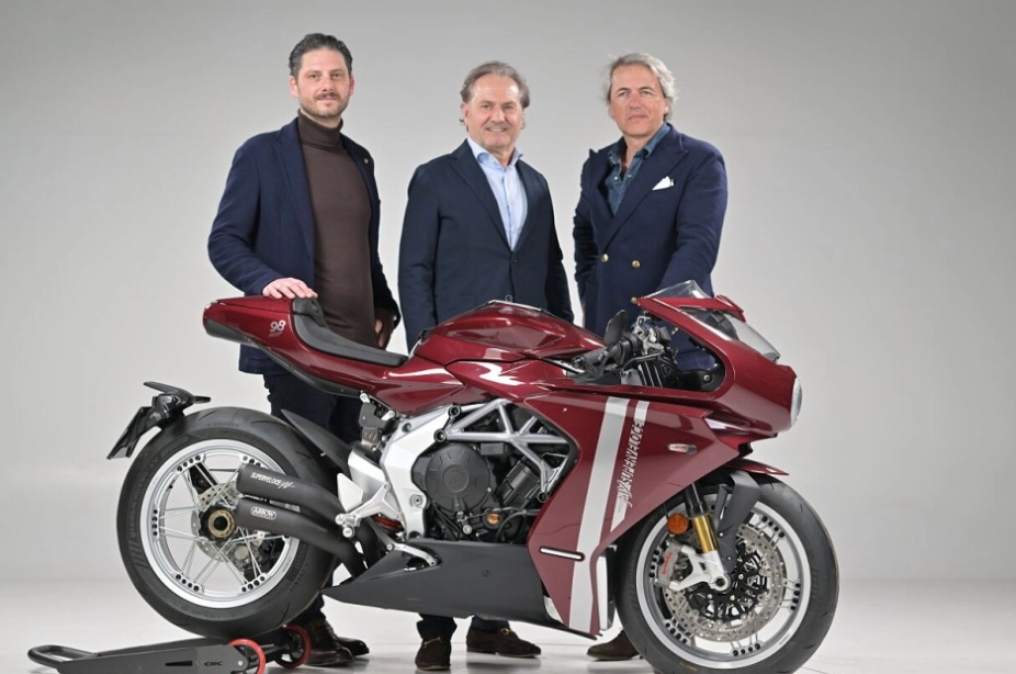 KTM ile MV Agusta Yollarını Ayırdı: MV Agusta Yeniden Sardarov Ailesine Döndü!